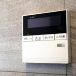 給湯器のリモコンの種類や機能は?給湯器リモコン故障時の対処法も解説